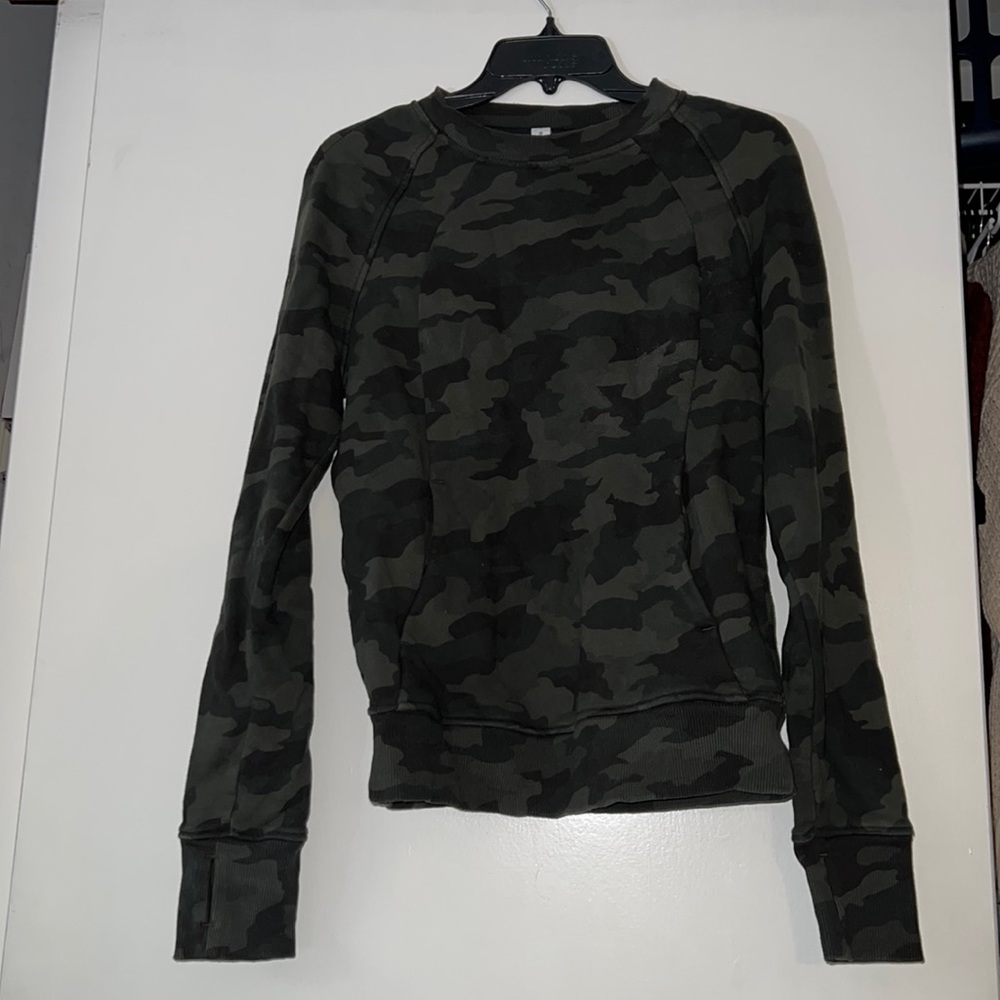 Lululemon Scuba Crew neck sweatshirt